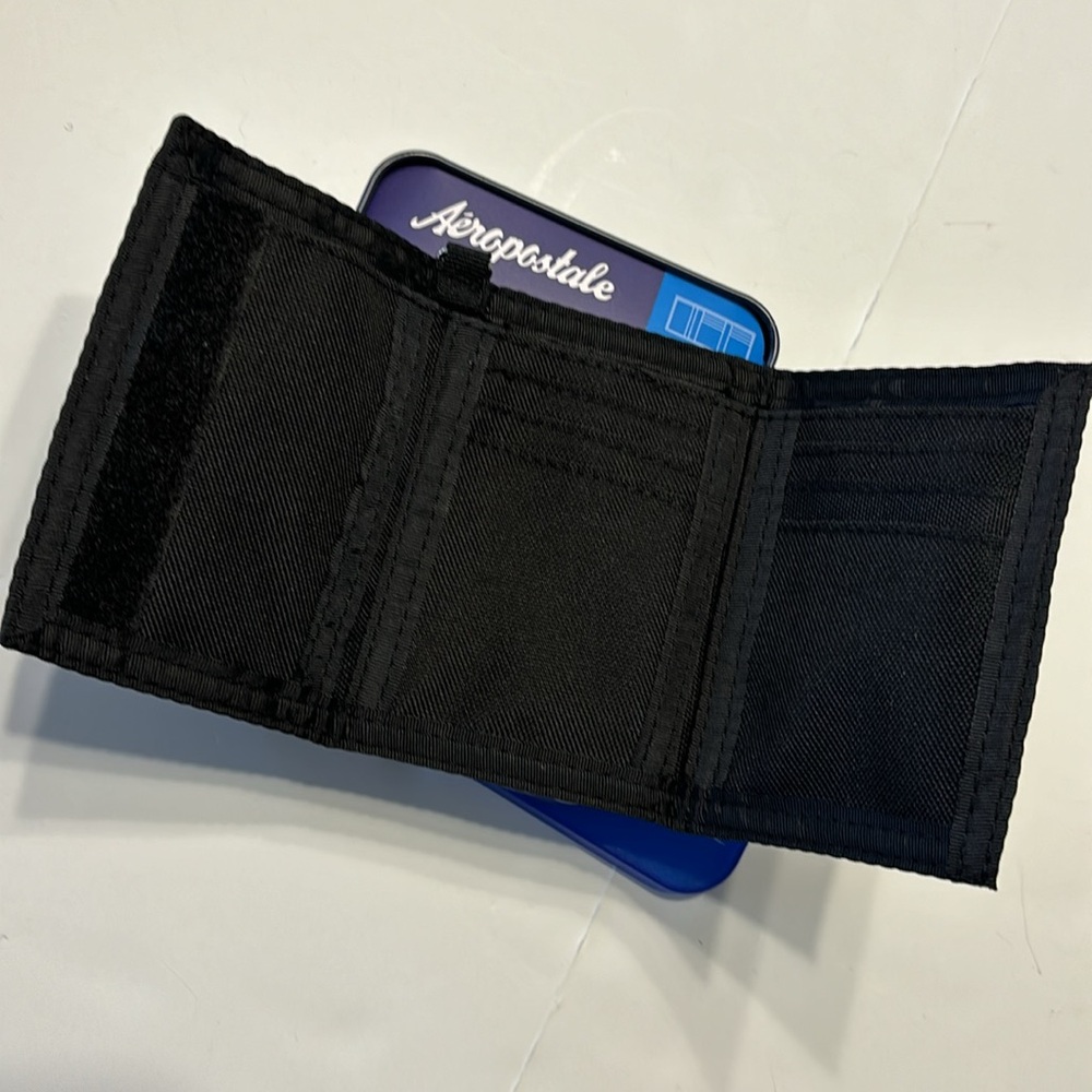 Aeropostale Gray Tri-Fold Wallet - Picture 5 of 11